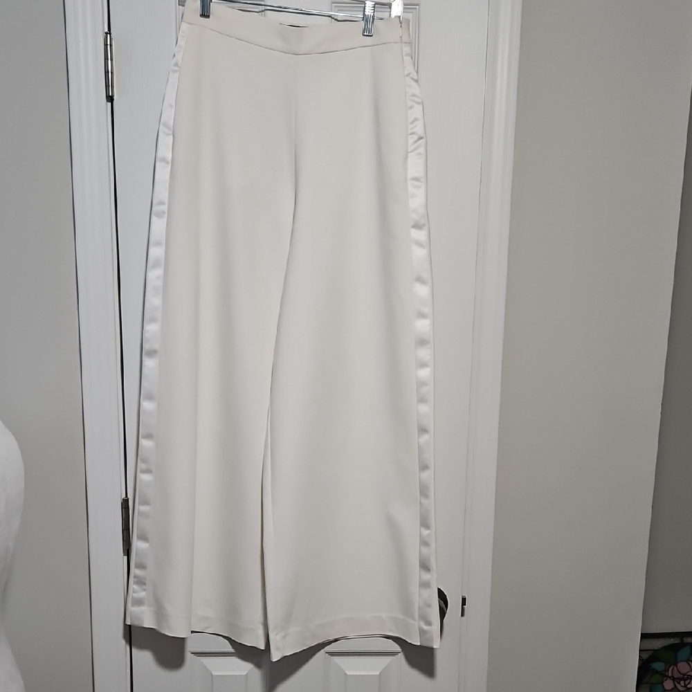 BCBGMaxAzria Soft Cream Wide Leg Trousers